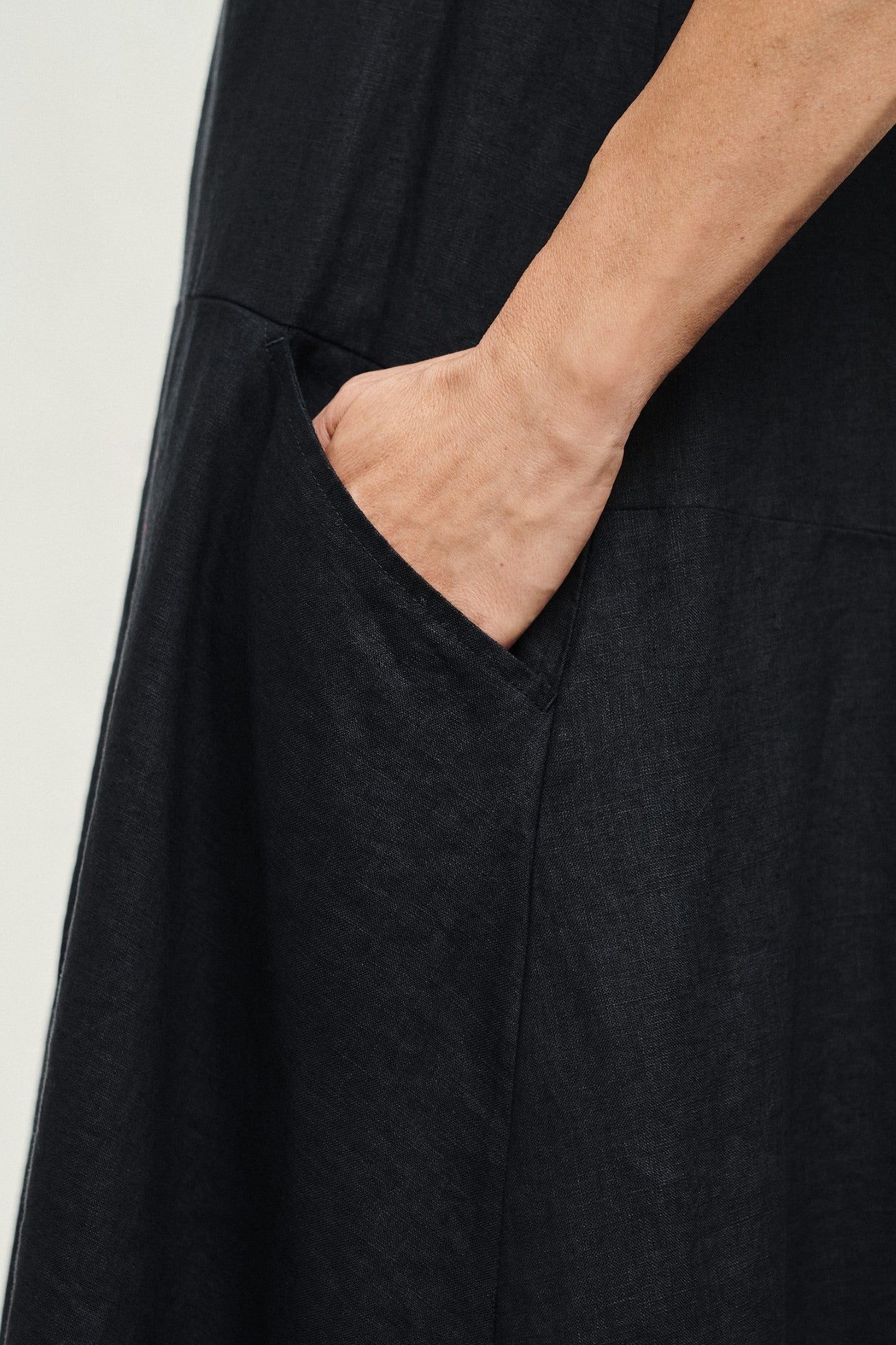 Linen Speedwell Dress - Black