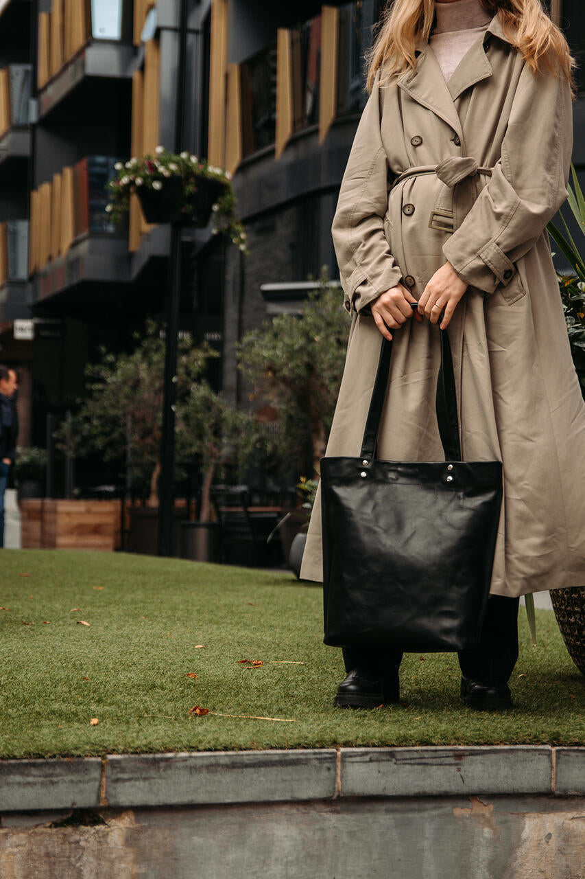TOTE'ally Classic Leather Tote